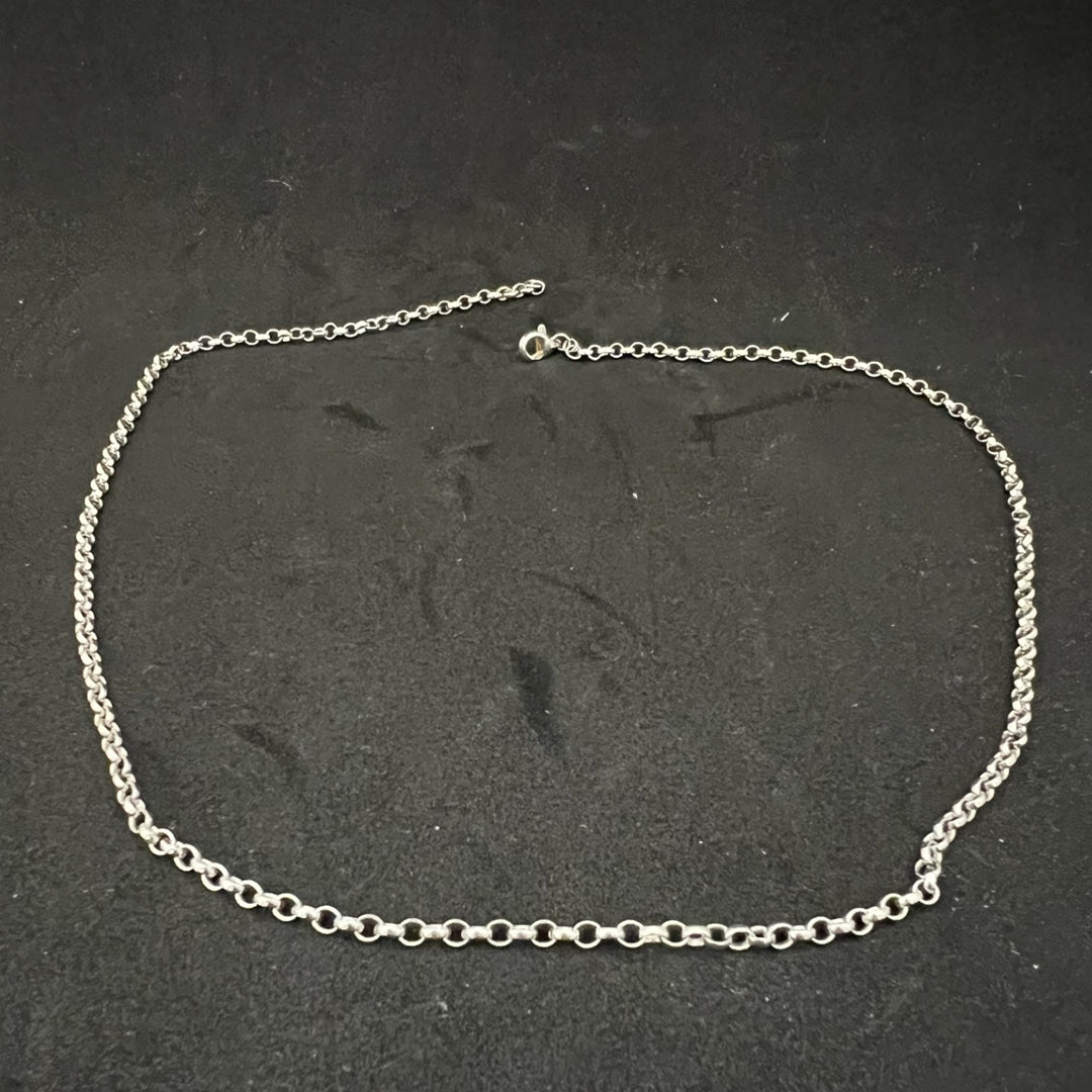 Malcolm Appleby Silver Chain