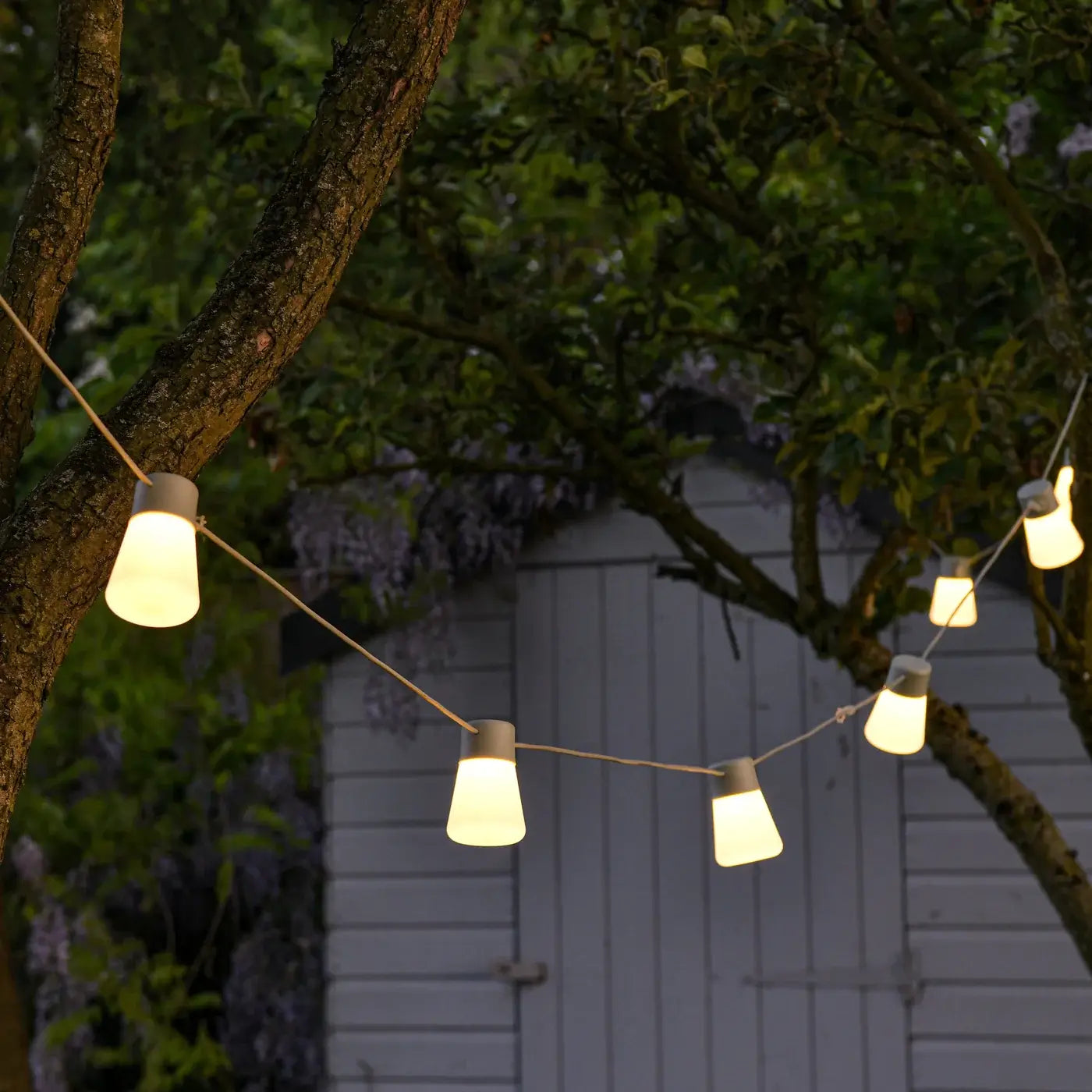 Extreme Lounging B Bulb Connect Outdoor Light | Taylors on the High Street