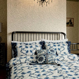 Morris & Co V&A Scrolling Carnation Duvet Set