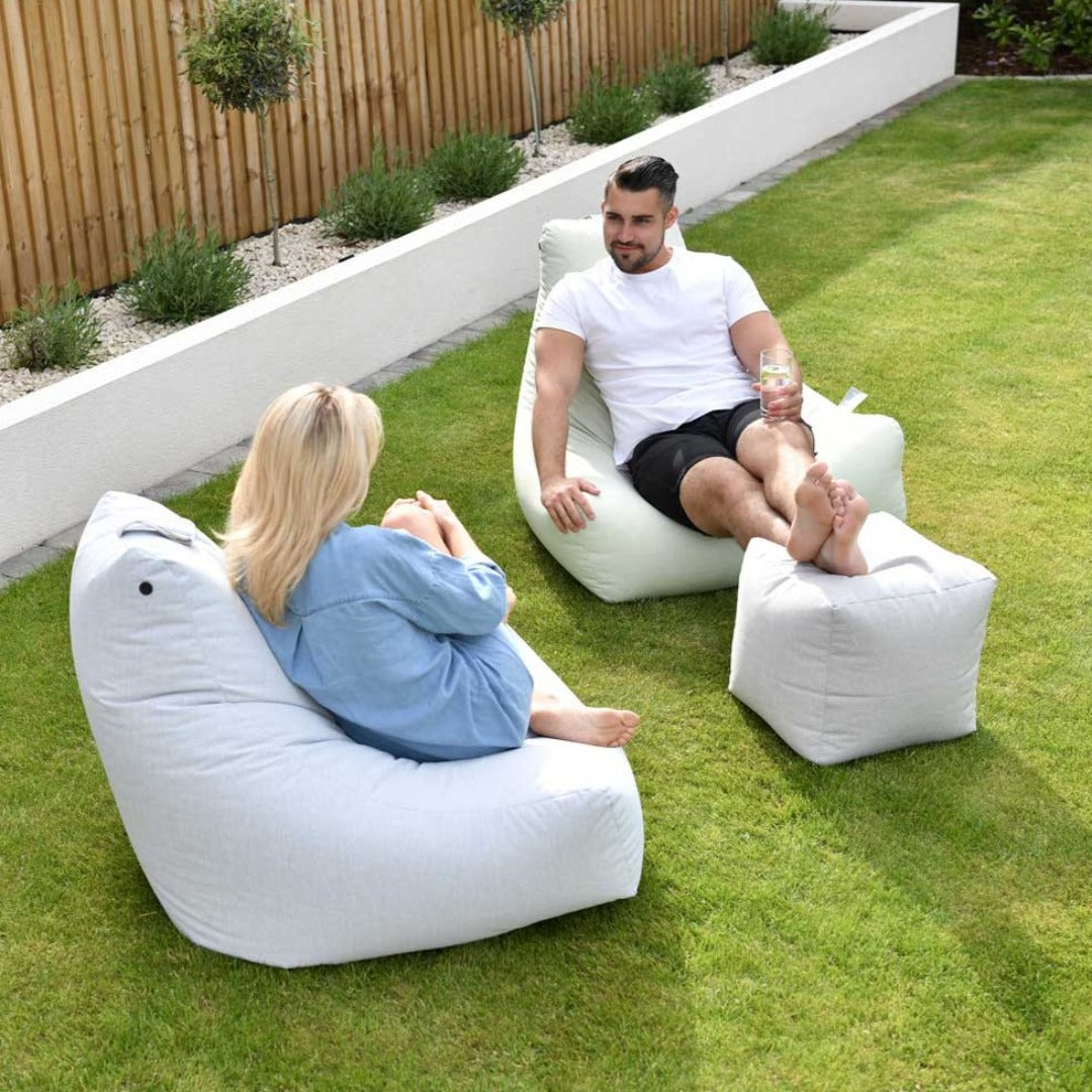 Extreme Lounging Outdoor B-Box | Taylors on the High Street