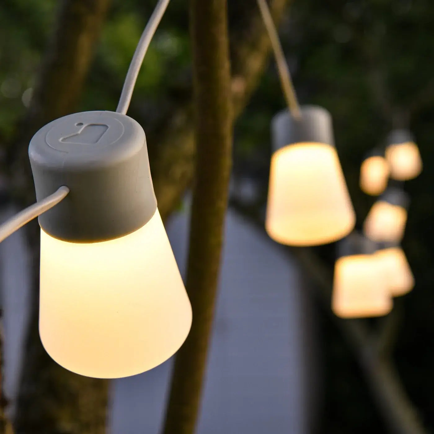 Extreme Lounging B Bulb Connect Outdoor Light | Taylors on the High Street